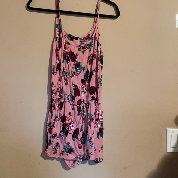 Romper - Picture 1 of 2